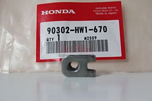 Aquatrax 6mm Clip Nut 90302-HW1-670